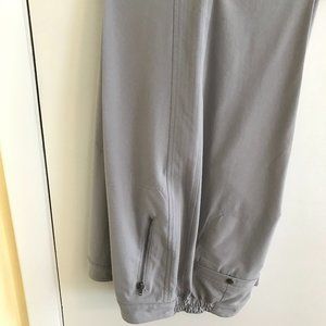CHICO'S  Zenergy gray pants in size 1